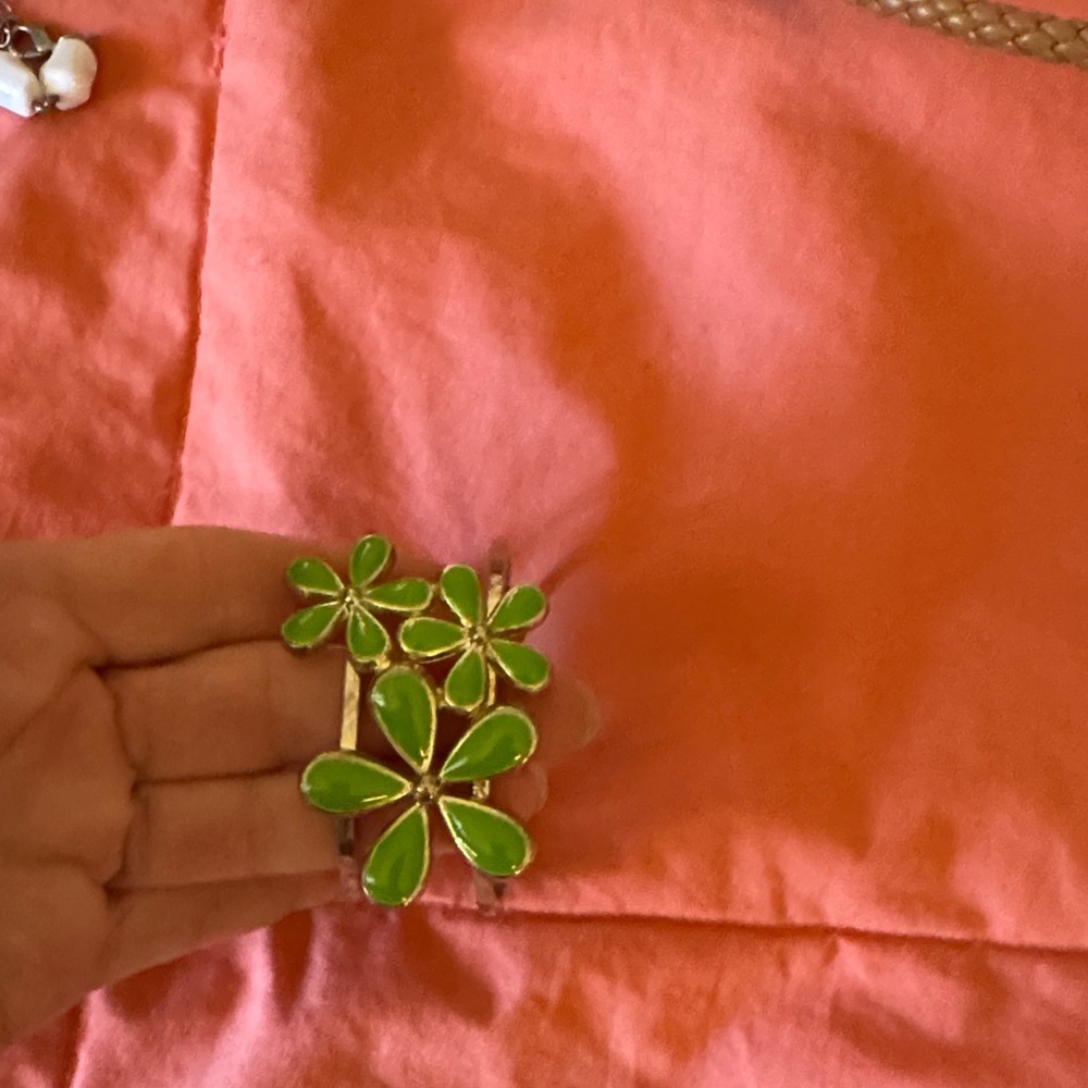 Green Floral Bracelet